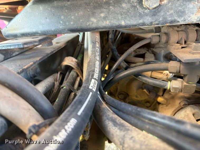 image for item EI7779 1996 Volvo WG dump truck