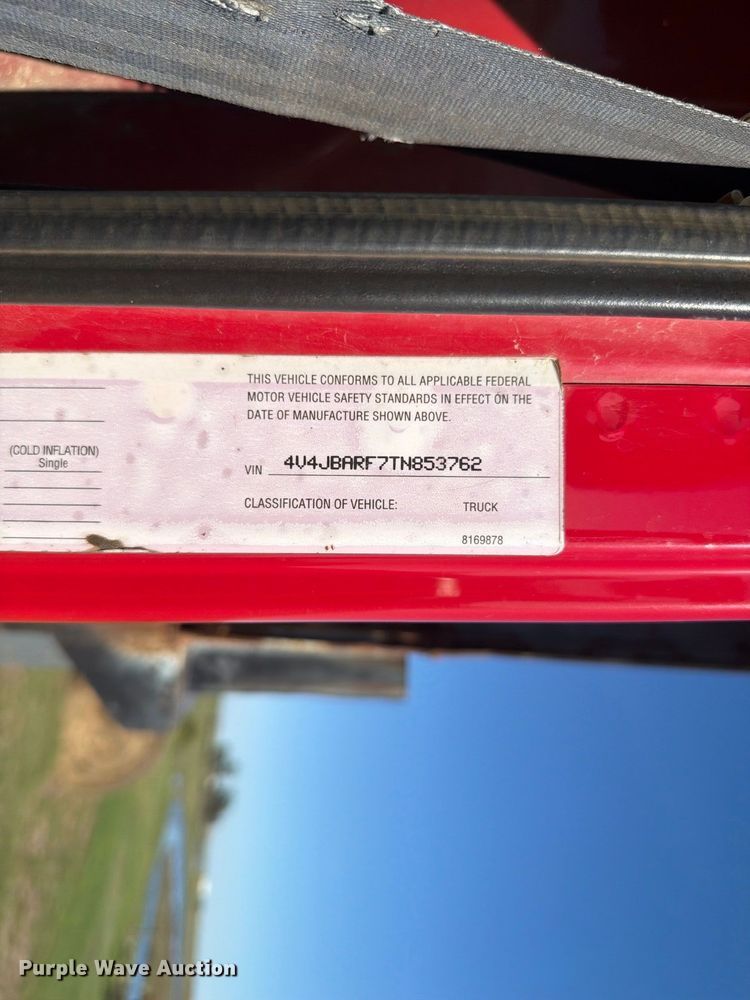 image for item EI7779 1996 Volvo WG dump truck