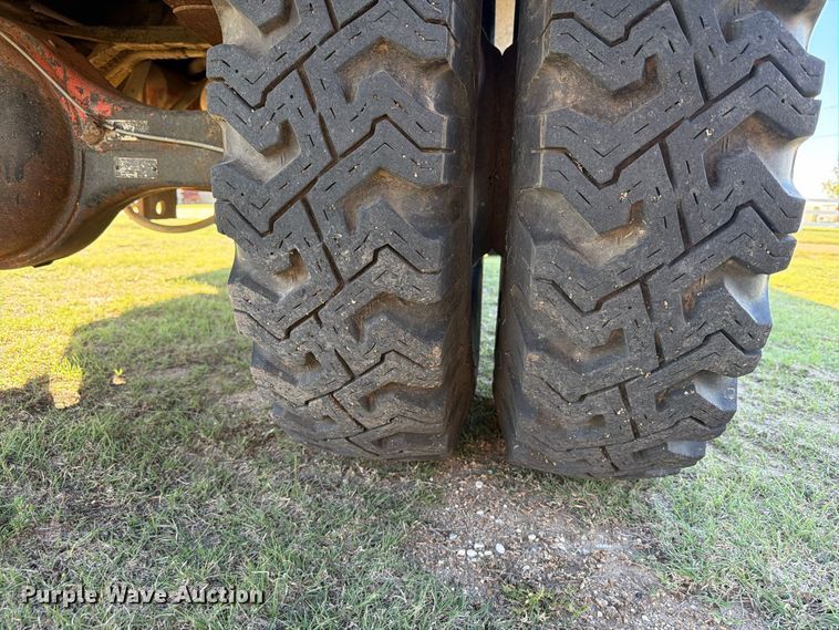 image for item EI7780 1976 Ford F700 dump truck