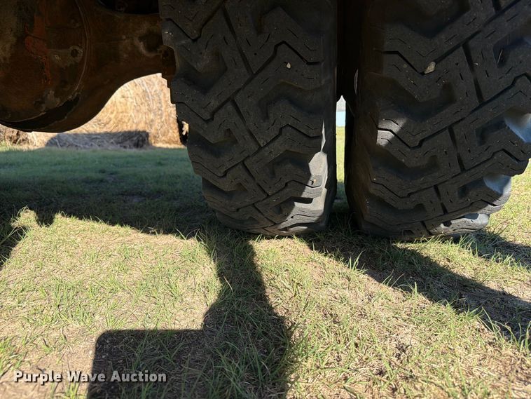 image for item EI7780 1976 Ford F700 dump truck