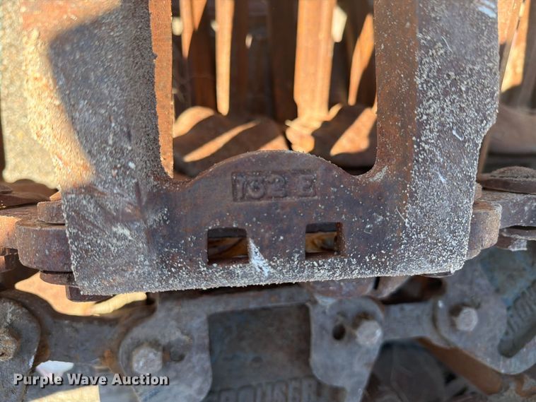 image for item EI7781 Grouser 132E skid steer tracks