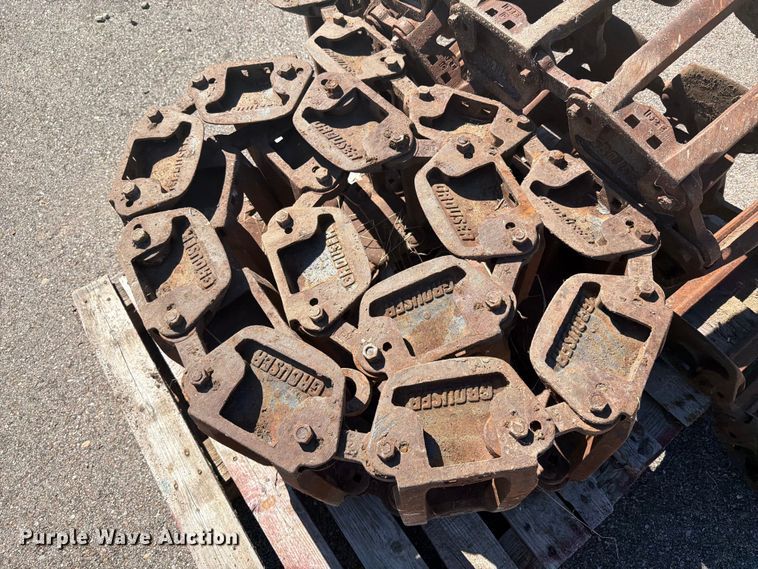 image for item EI7781 Grouser 132E skid steer tracks