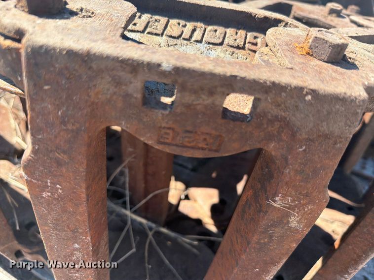 image for item EI7781 Grouser 132E skid steer tracks