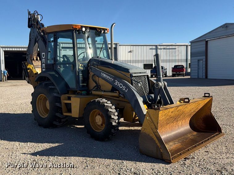 image for item EI7797 2011 John Deere 310SJ backhoe