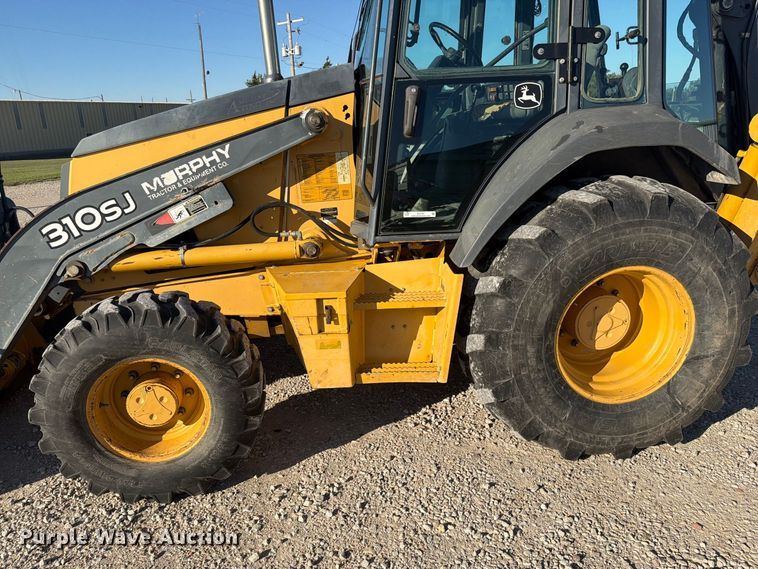 image for item EI7797 2011 John Deere 310SJ backhoe