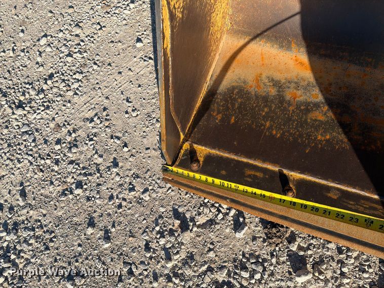image for item EI7797 2011 John Deere 310SJ backhoe