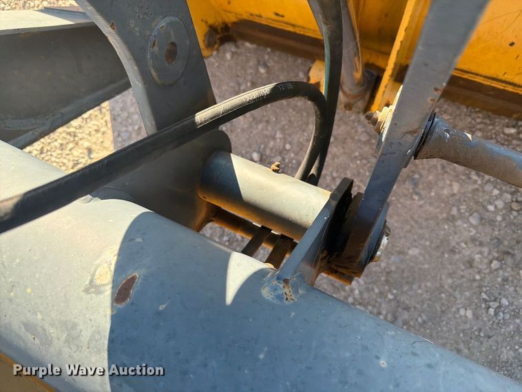 image for item EI7797 2011 John Deere 310SJ backhoe