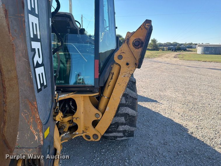 image for item EI7797 2011 John Deere 310SJ backhoe