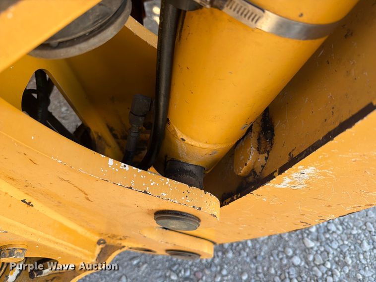 image for item EI7797 2011 John Deere 310SJ backhoe