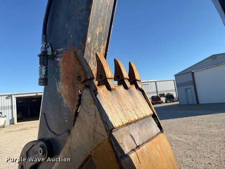 image for item EI7797 2011 John Deere 310SJ backhoe