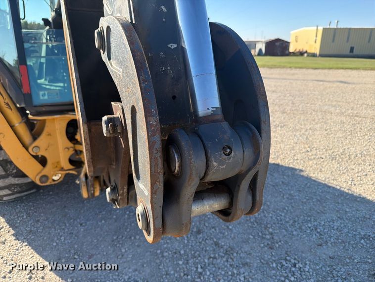 image for item EI7797 2011 John Deere 310SJ backhoe