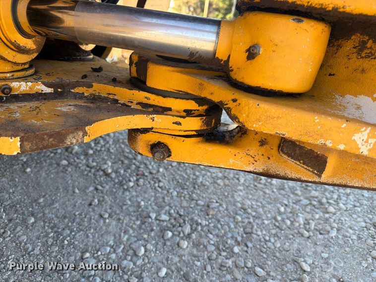 image for item EI7797 2011 John Deere 310SJ backhoe