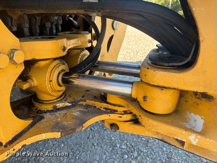 image for item EI7797 2011 John Deere 310SJ backhoe