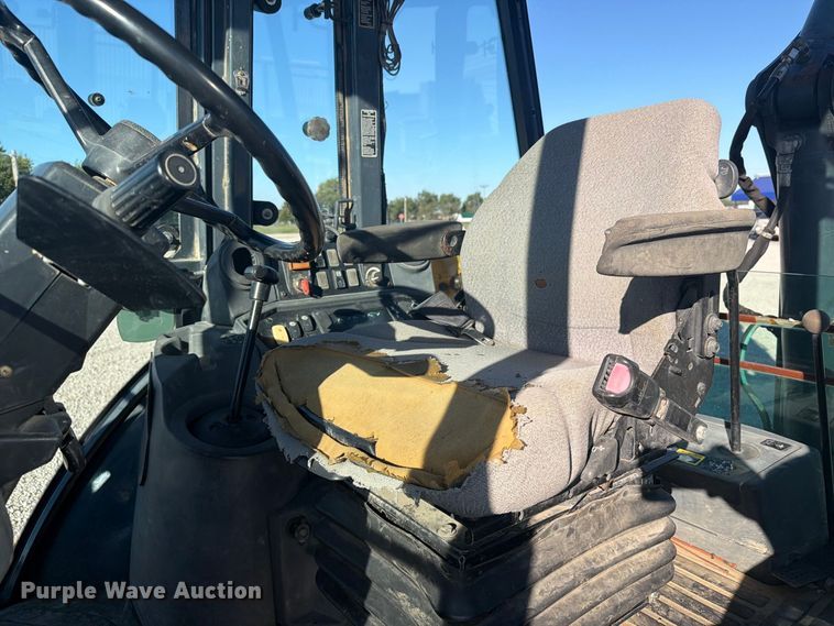 image for item EI7797 2011 John Deere 310SJ backhoe