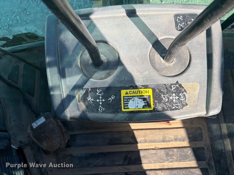 image for item EI7797 2011 John Deere 310SJ backhoe