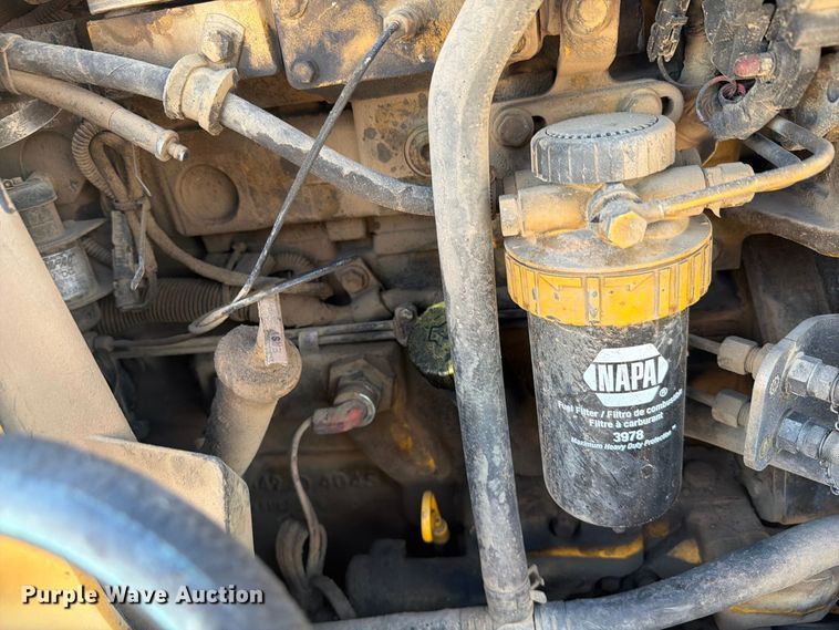 image for item EI7797 2011 John Deere 310SJ backhoe