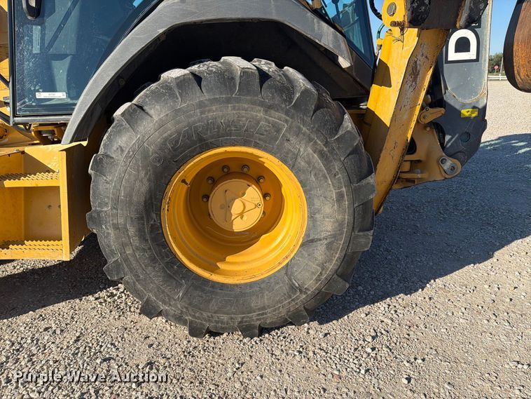 image for item EI7797 2011 John Deere 310SJ backhoe