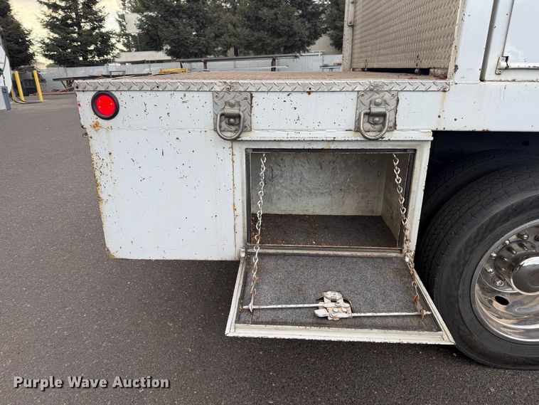 image for item EP3051 2018 RAM 5500 utility / service truck
