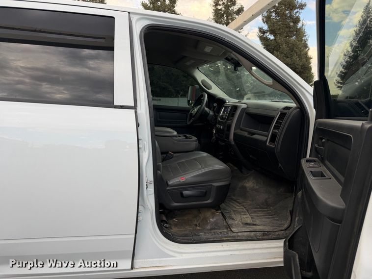 image for item EP3051 2018 RAM 5500 utility / service truck