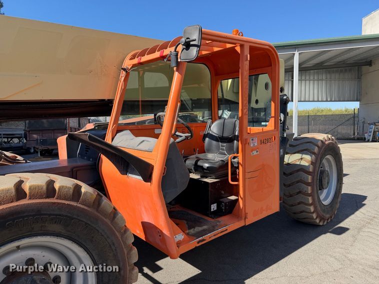 image for item EP3052 2012 JLG G10-55A telehandler