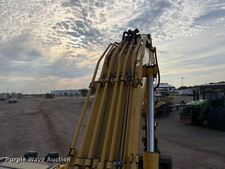 image for item EP7823 2012 Komatsu PC350LC–8 excavator