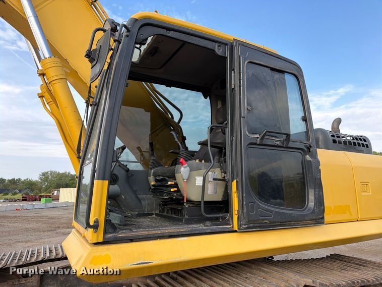 image for item EP7823 2012 Komatsu PC350LC–8 excavator