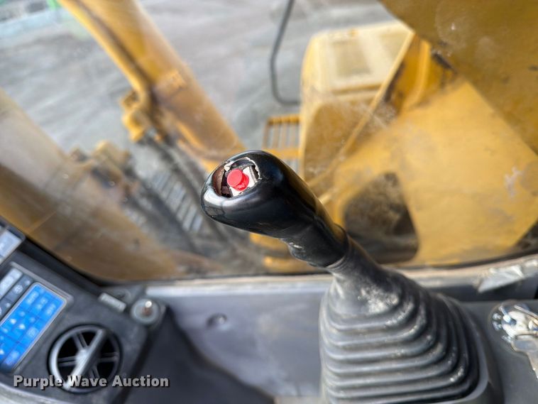 image for item EP7823 2012 Komatsu PC350LC–8 excavator