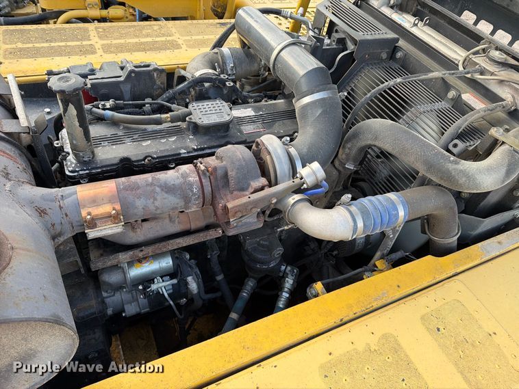 image for item EP7823 2012 Komatsu PC350LC–8 excavator