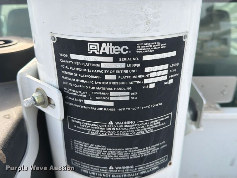 image for item EP7824 2011 Ford F350 Super Duty Ext. Cab bucket truck