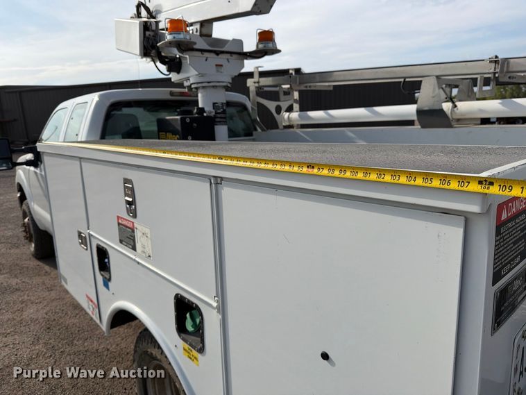 image for item EP7824 2011 Ford F350 Super Duty Ext. Cab bucket truck