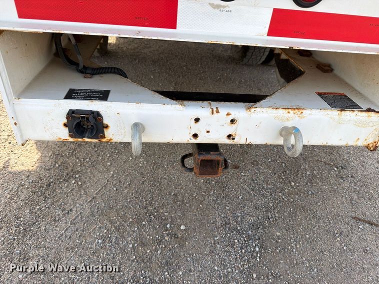 image for item EP7824 2011 Ford F350 Super Duty Ext. Cab bucket truck