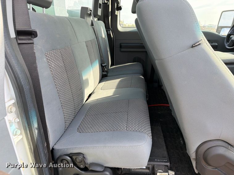 image for item EP7824 2011 Ford F350 Super Duty Ext. Cab bucket truck