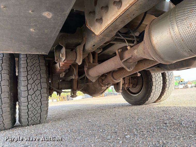 image for item EP7824 2011 Ford F350 Super Duty Ext. Cab bucket truck