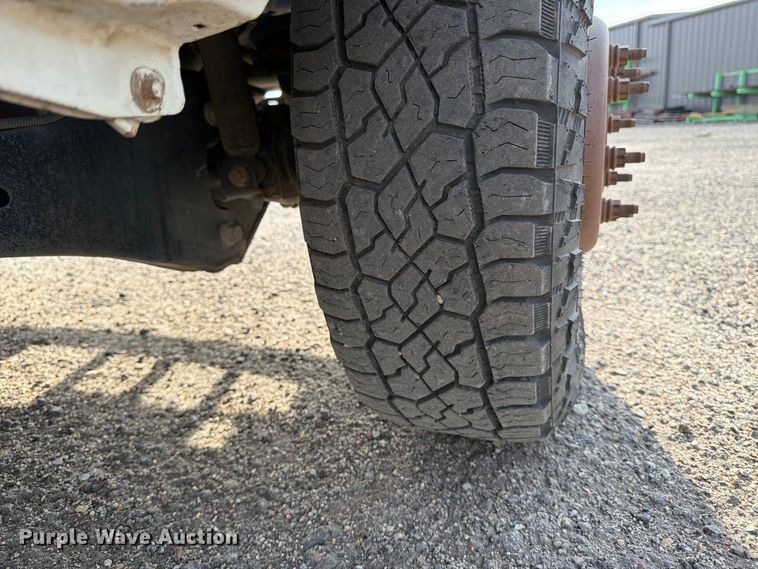 image for item EP7824 2011 Ford F350 Super Duty Ext. Cab bucket truck
