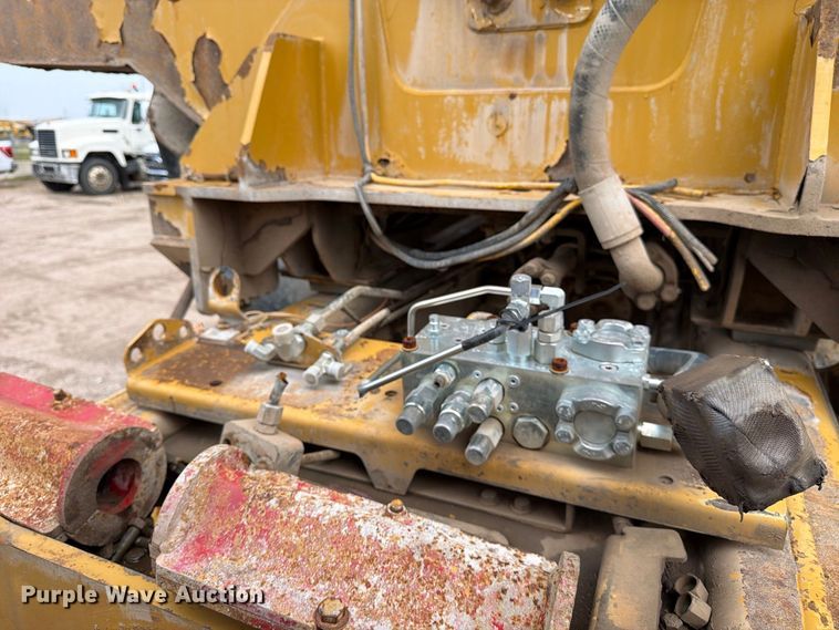 image for item EP7828 2006 Caterpillar 740 water wagon