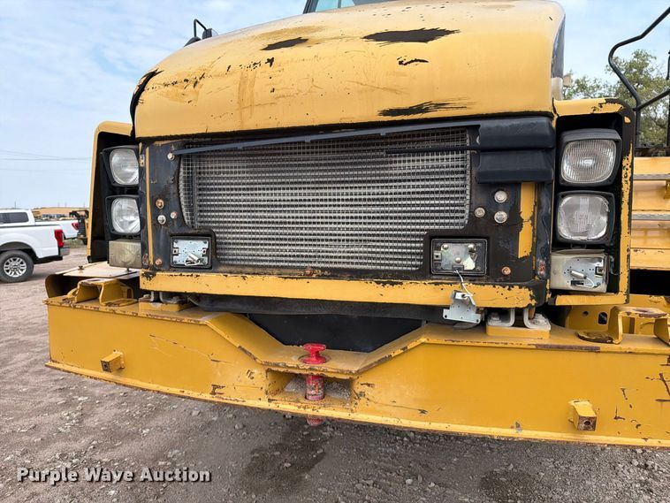 image for item EP7828 2006 Caterpillar 740 water wagon