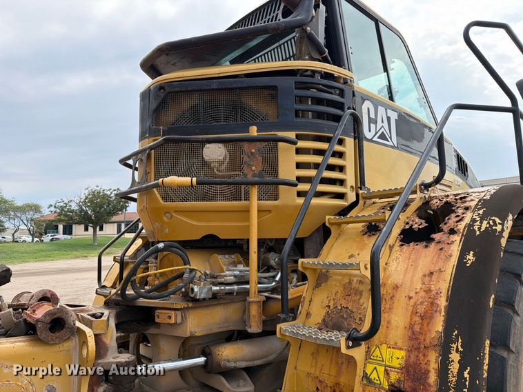 image for item EP7828 2006 Caterpillar 740 water wagon