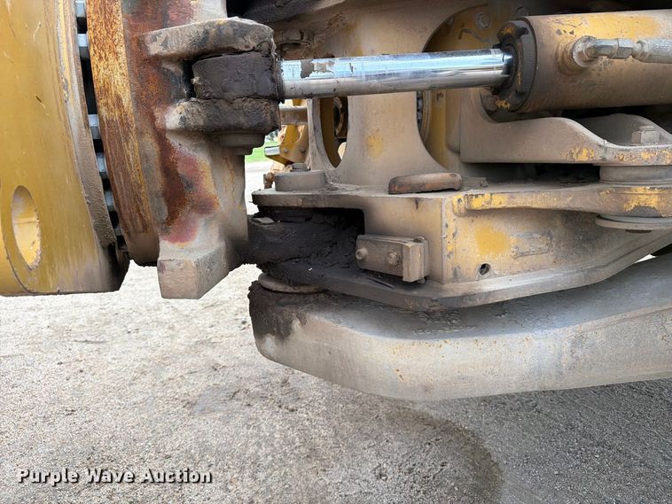 image for item EP7828 2006 Caterpillar 740 water wagon