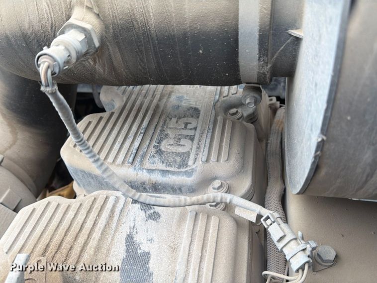 image for item EP7828 2006 Caterpillar 740 water wagon