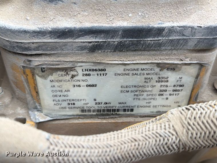 image for item EP7828 2006 Caterpillar 740 water wagon