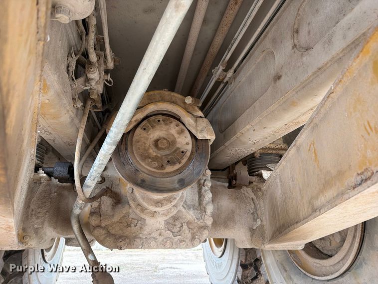 image for item EP7828 2006 Caterpillar 740 water wagon