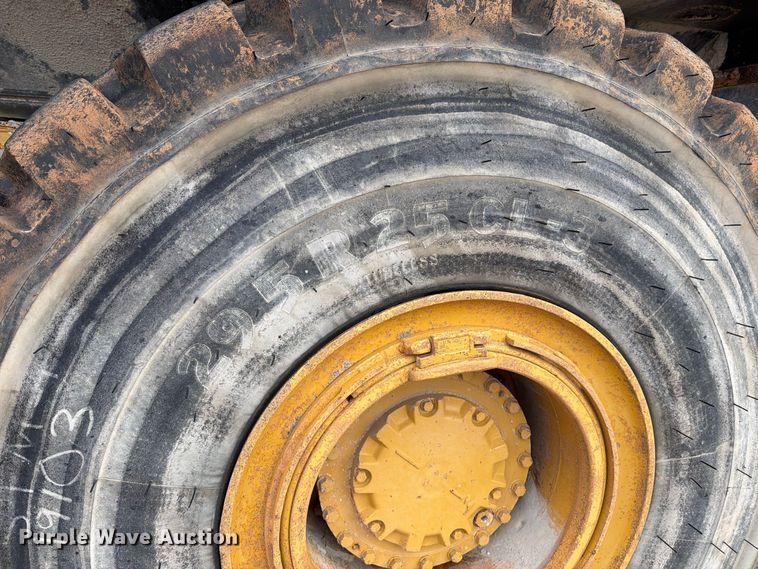 image for item EP7828 2006 Caterpillar 740 water wagon