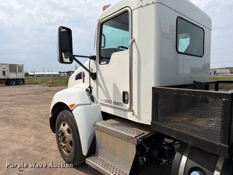 image for item EP7837 2021 Kenworth T270 Reel truck