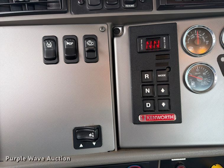 image for item EP7837 2021 Kenworth T270 Reel truck