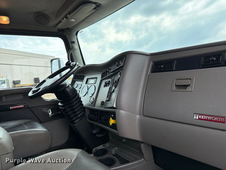 image for item EP7837 2021 Kenworth T270 Reel truck