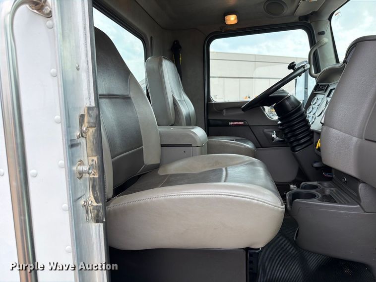 image for item EP7837 2021 Kenworth T270 Reel truck