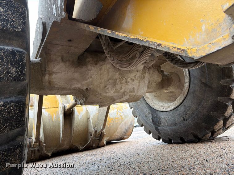 image for item EP7853 2004 Caterpillar 950G Series II wheel loader