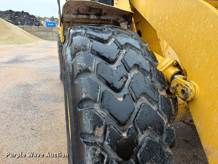 image for item EP7853 2004 Caterpillar 950G Series II wheel loader