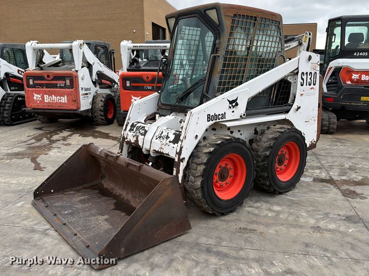 image for item EP7876 2004 Bobcat S130 skid steer loader