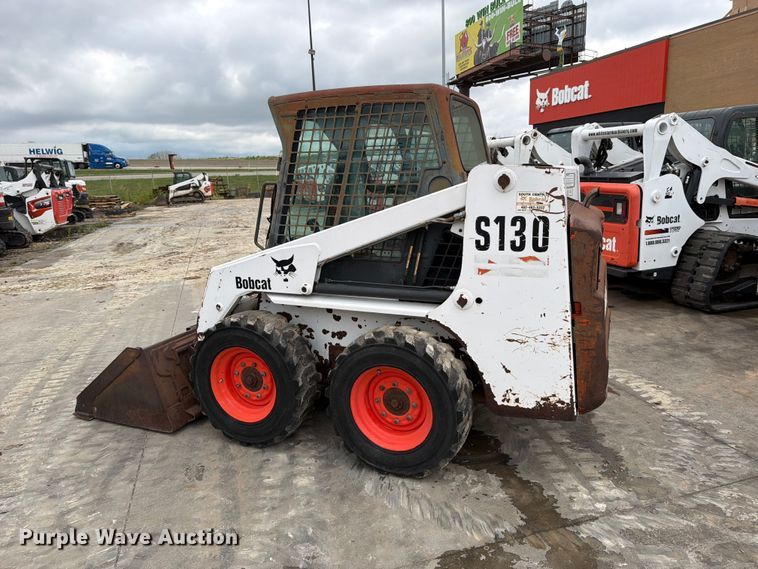 image for item EP7876 2004 Bobcat S130 skid steer loader